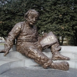 Statue of Albert Einstein