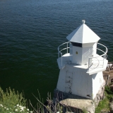 A beacon at the entrance to Kustaanmiekka sound