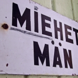 Sign for the men's dressing room at Seurasaari beach