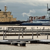 Icebreakers Urho and Kontio at their piers