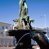 Water squirts at Havis Amanda statue