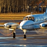 FM-Kartta Oy:n Piper PA-31-310 Navajo (OH-PNB)