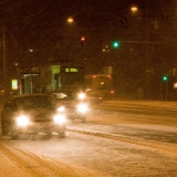 Autoja ja raitiovaunu lumimyrkss Mannerheimintiell