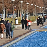 People on a sunday walk at Merisatamanranta