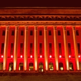 The light installation Oratoribus by Mikki Kunttu illuminates the parliament house