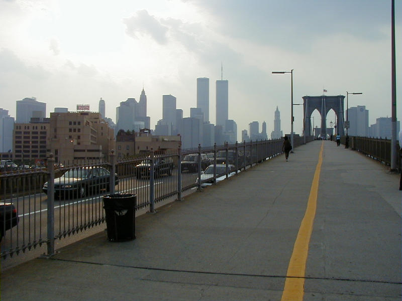 Brooklyn Bridge, taustalla Manhattan