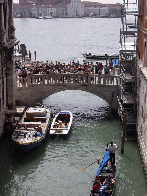 A view from the Bridge of Sighs