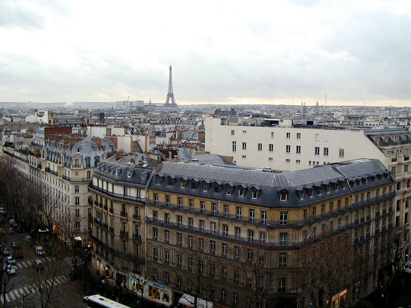 A view in direction of the Eiffel tower from the roof of Au Printemps department store