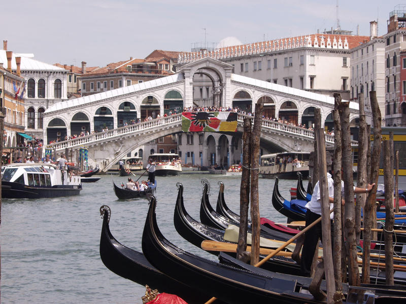 The Rialto bridge and gondolas in the Grande Canale