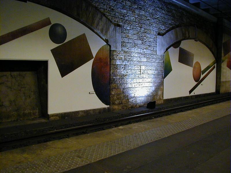 Art at the Pereire-Vallois station