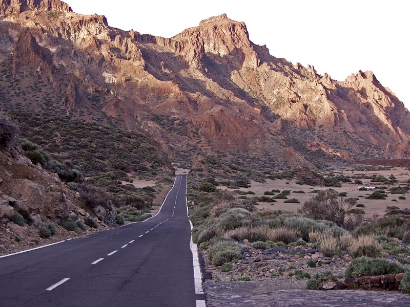 A road in the Teide valley