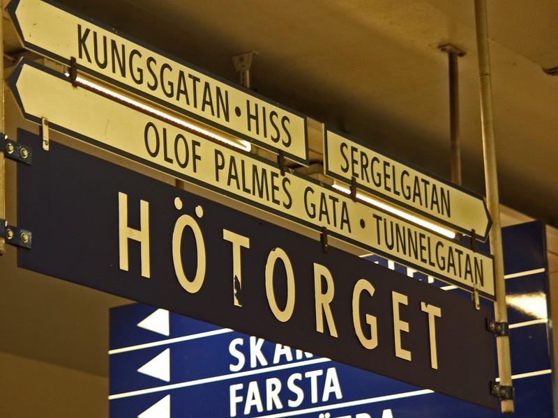 Kylttej Htorgetin metroasemalla