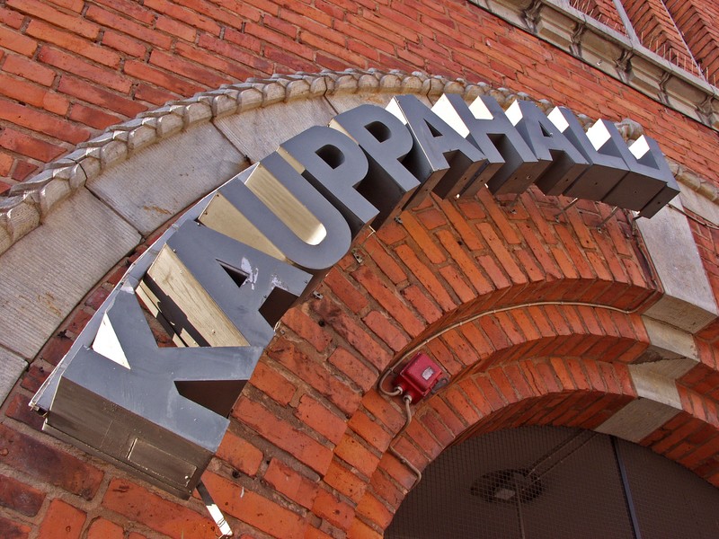 A covered market's sign