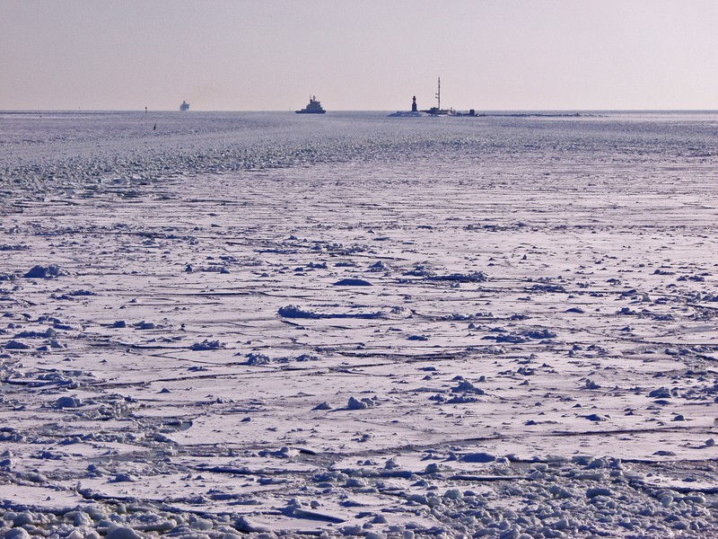 Harmaja light house in the horizon