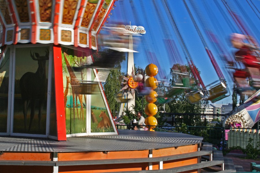 A chain carousel at Linnanmki amusement park