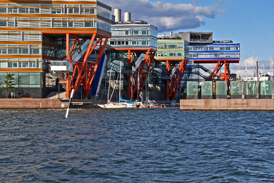 High Tech Center and Kide sculpture in Ruoholahti