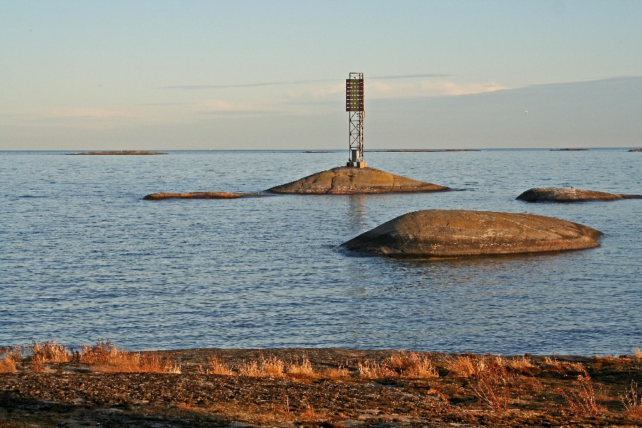 Beach rocks and reefs