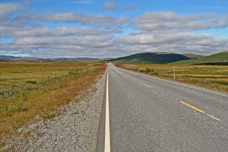 Road between Lakselv and Alta