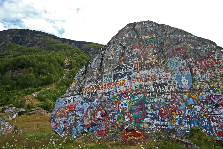 Graffitteja kivess