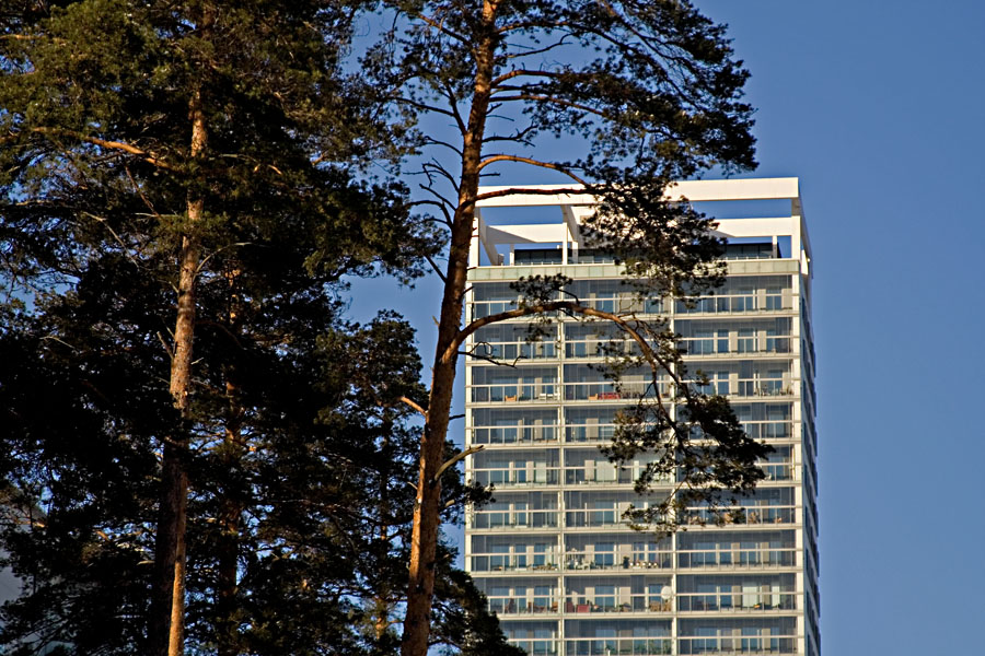 Tower building 