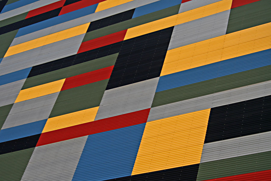 Pattern on the facade of Heltech building