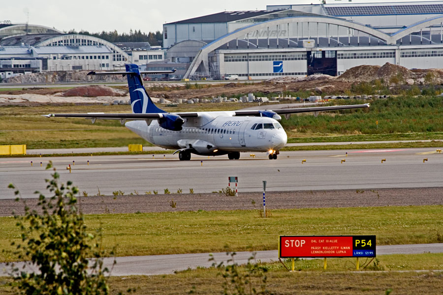 Aero ATR ATR-72-201 (ES-KRK)