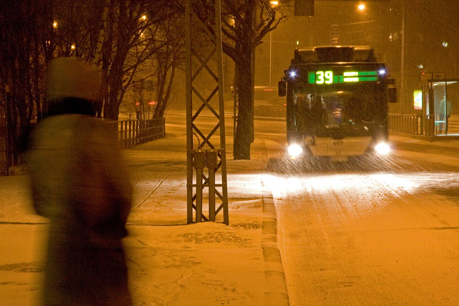 A bus in a blizzard at Mannerheimintie