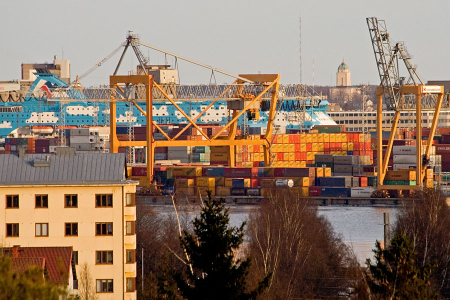 Houses at Lauttasaari, Lnsisatama port and Suomenlinna church seen from Myllykallio outlook tower