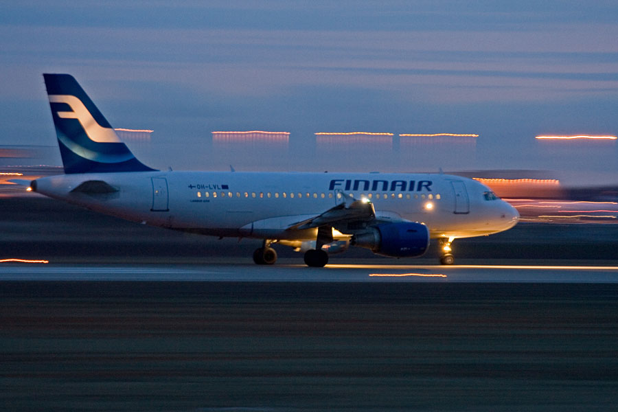 Finnair Airbus A319-112 OH-LVL