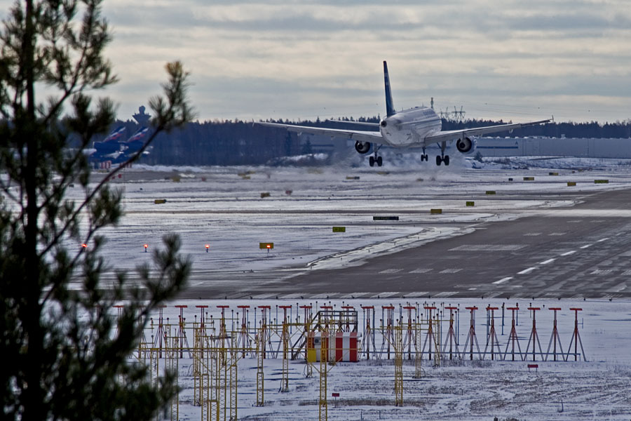 Finnair Airbus A319-112 OH-LVF