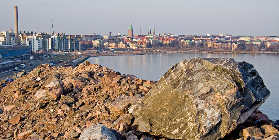 Artificial hill at Hernesaari