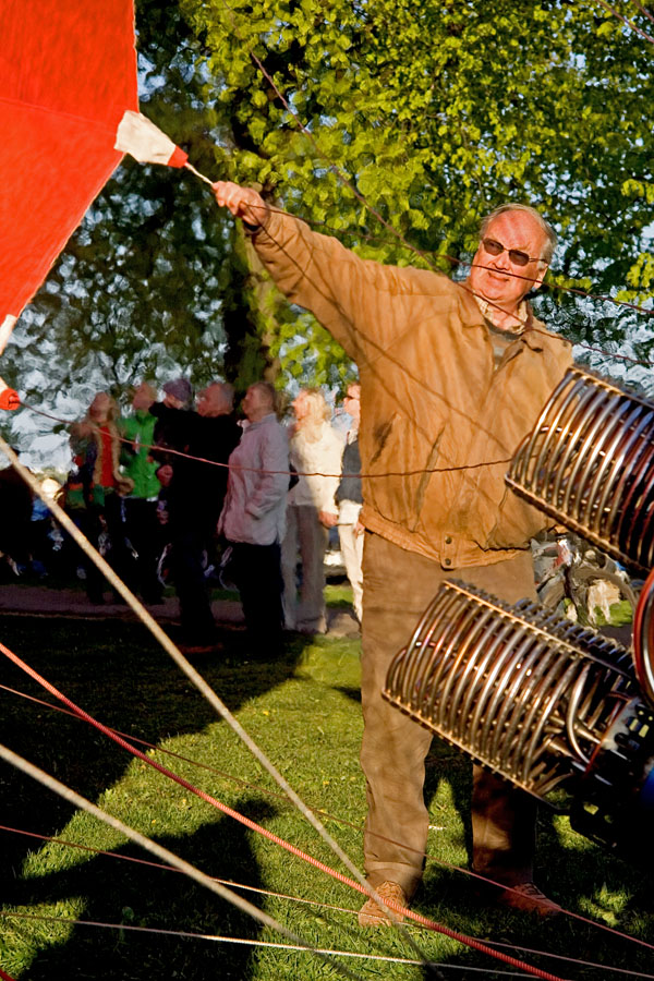 Filling up a hot-air balloon