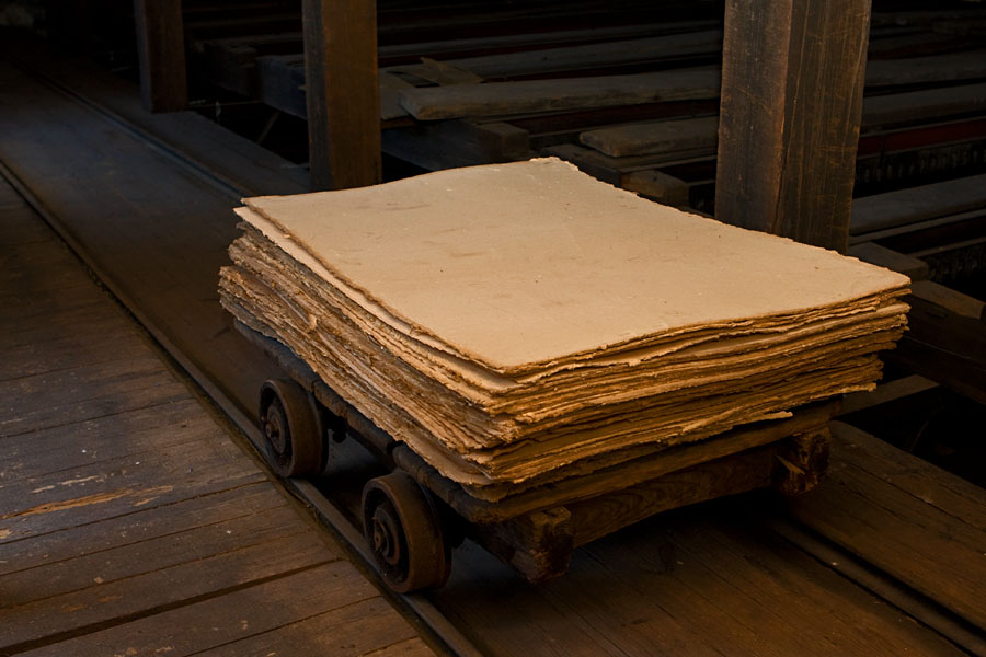 Dry cardboard at Verla