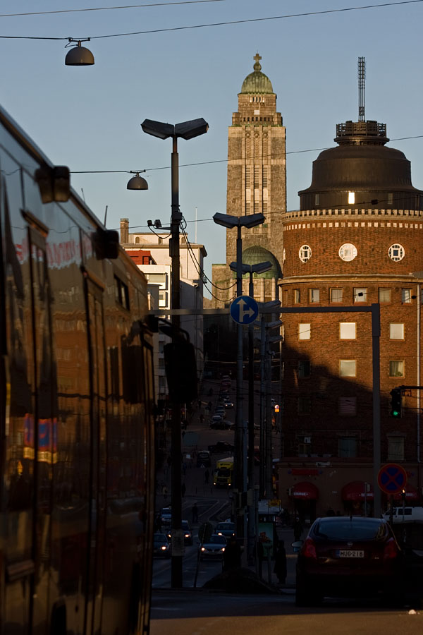 Siltasaarenkatu street and Kallio church