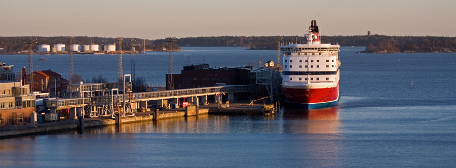 Viking Linen M/S Gabriella Katajanokan laiturissa