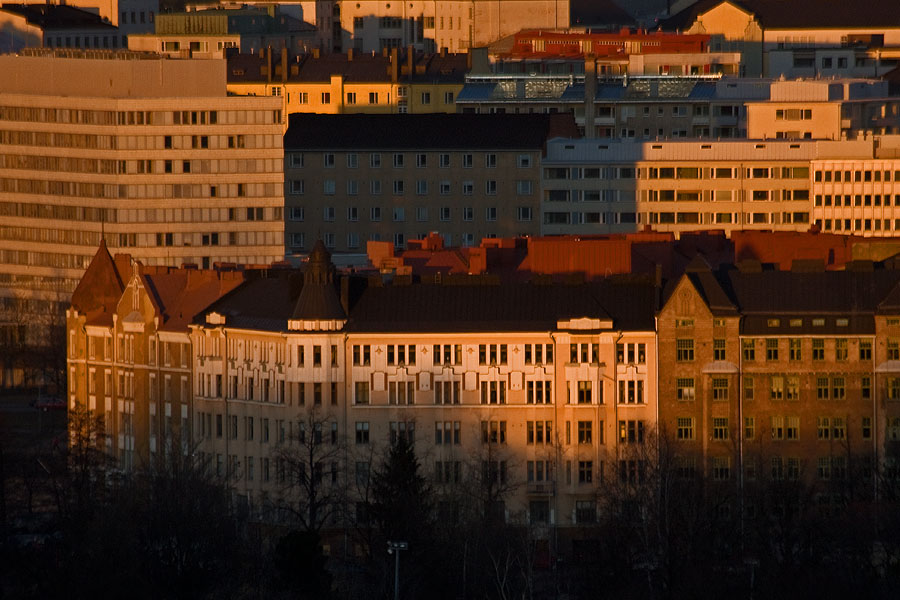 Apartment buildings at Pitknsillanranta