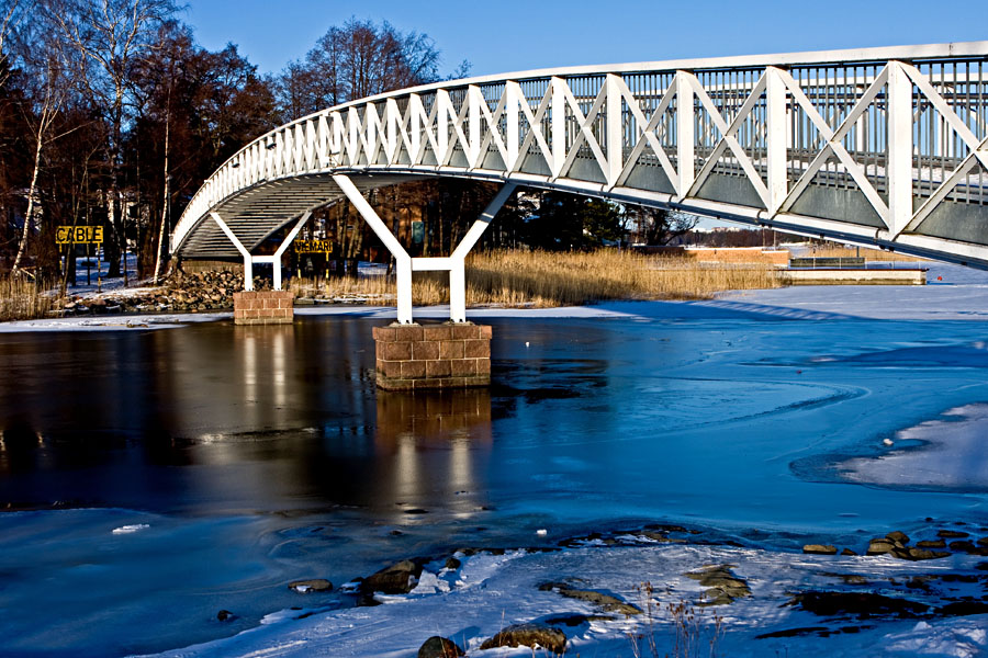 Bridge over Laukkaniemensalmi between Kaskisaari and Lauttasaari