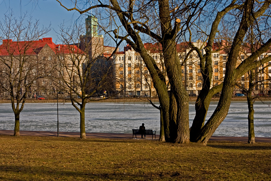 Tokoinranta park in spring