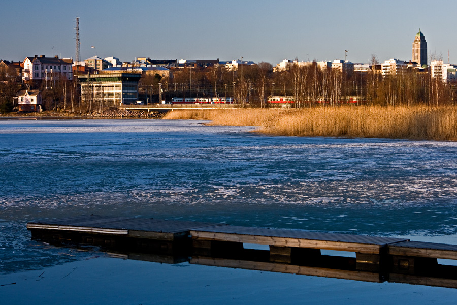 Linnunlaulu ja Kallio Tlnlahdelta nhtyn