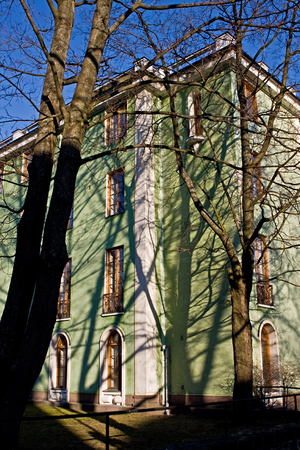 Kalliolinnantie 3 Kaivopuistossa