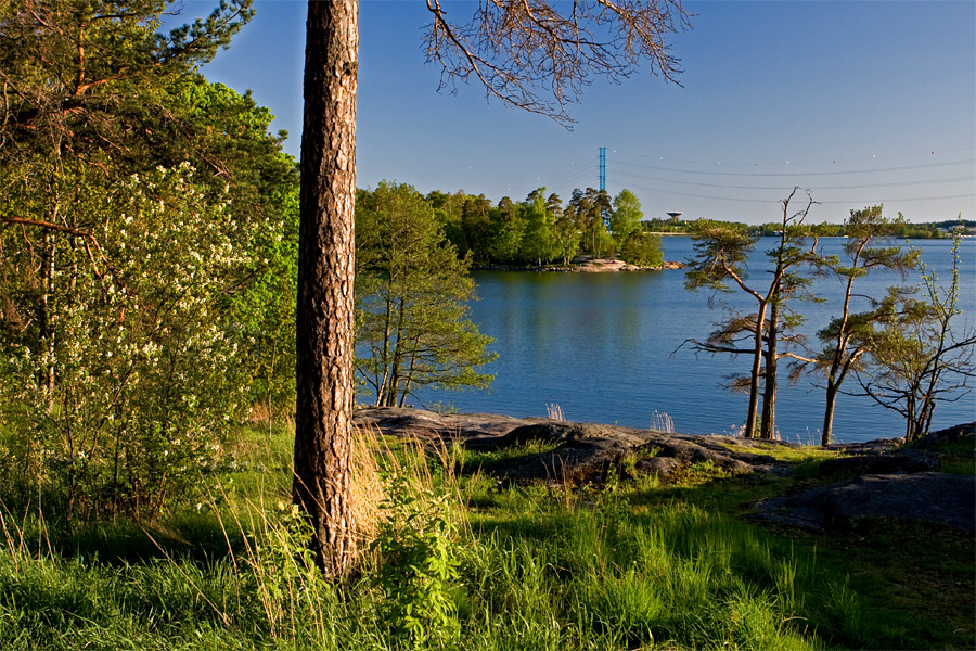 Maisema Humallahdenpuistosta Seurasaarensellle