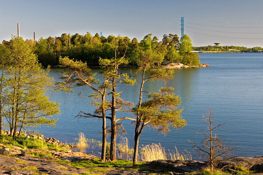 Maisema Humallahdenpuistosta Seurasaarensellle