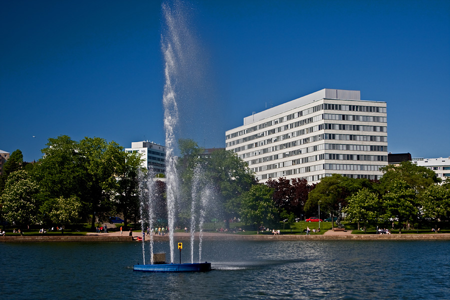 Elintarhanlahti bay, Tokoinranta and Kallio office building