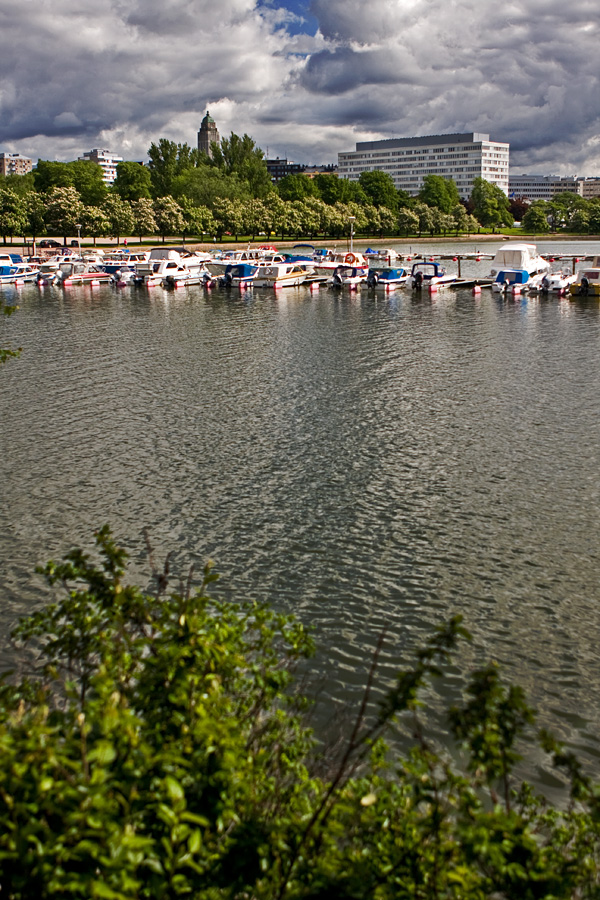 Tokoinranta and Kallio district seen from the other side of Elintarhanlahti bay