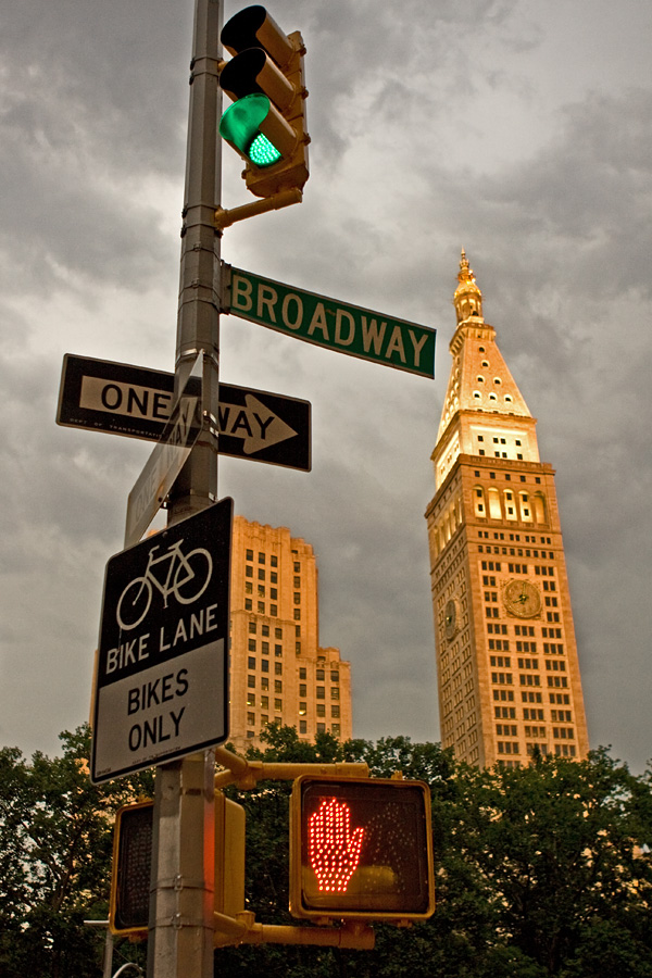 Traffic signs and the Metropolitan Life Tower
