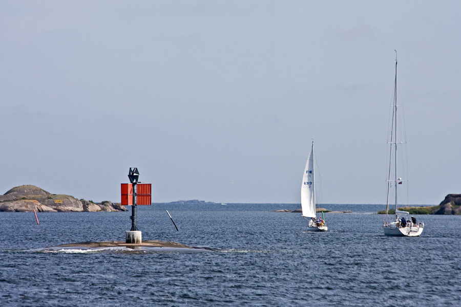 Merimerkki luodolla Utn edustalla