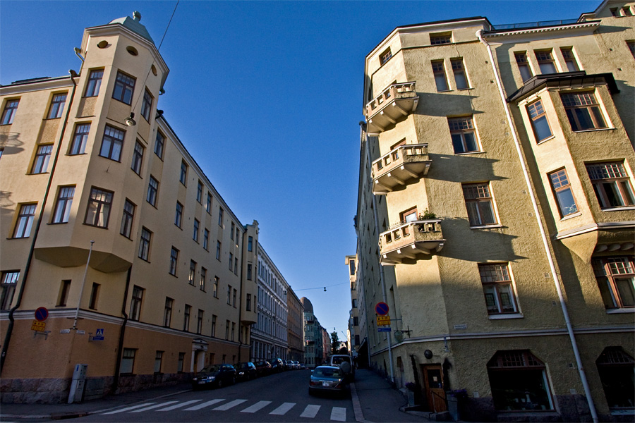 Meritullinkadun ja Maneesikadun risteys
