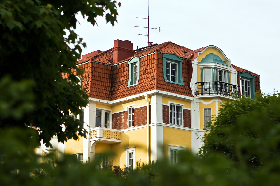 A residential building in the Eira district