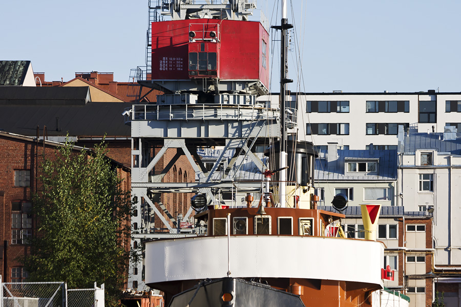 The port ice breaker S/S Turso with the Hietalahti dockyard in the background