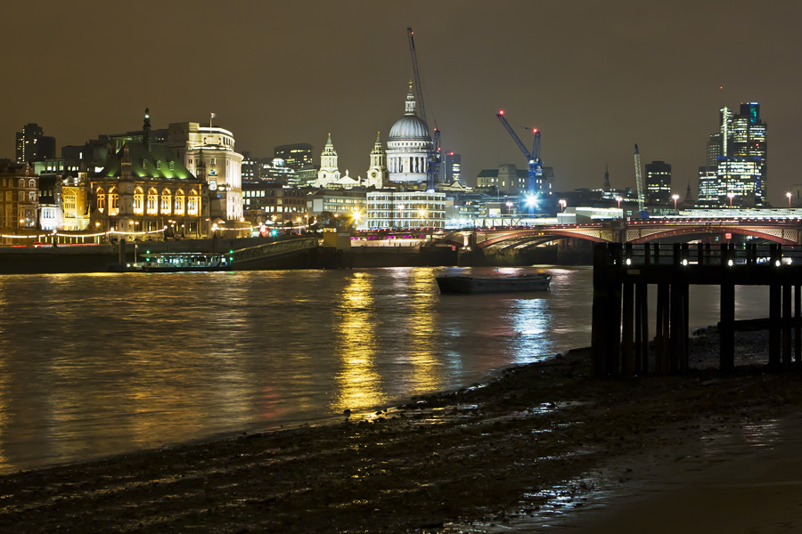 St Paul's cathedral and Blackfrias bridge
